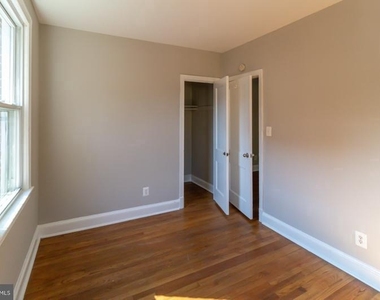 321 Adams Street Ne - Photo Thumbnail 7