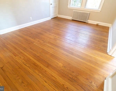 321 Adams Street Ne - Photo Thumbnail 8