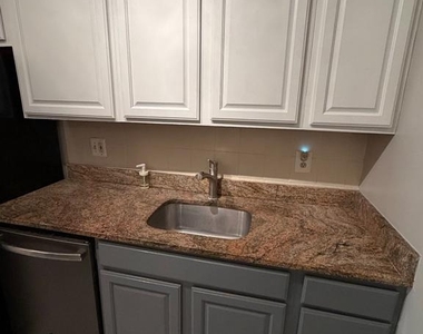 321 Adams Street Ne - Photo Thumbnail 18