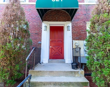 321 Adams Street Ne - Photo Thumbnail 3