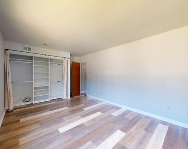 2108 Pauline Boulevard - Photo Thumbnail 16