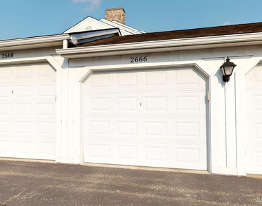2666 S Knightsbridge Circle - Photo Thumbnail 16
