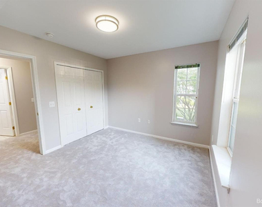2666 S Knightsbridge Circle - Photo Thumbnail 8