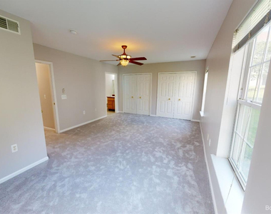 2666 S Knightsbridge Circle - Photo Thumbnail 12