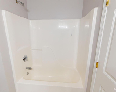2666 S Knightsbridge Circle - Photo Thumbnail 10