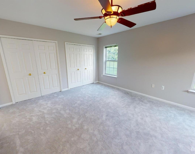 2666 S Knightsbridge Circle - Photo Thumbnail 11