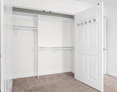 1513 E Franklin Street - Photo Thumbnail 7
