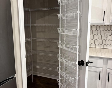 166 Pierce Landing Drive - Photo Thumbnail 7
