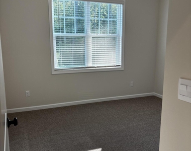 166 Pierce Landing Drive - Photo Thumbnail 24