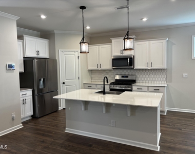 166 Pierce Landing Drive - Photo Thumbnail 4
