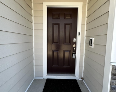 608 Gimari Drive - Photo Thumbnail 5