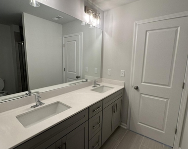 608 Gimari Drive - Photo Thumbnail 21
