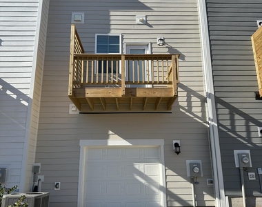 608 Gimari Drive - Photo Thumbnail 4