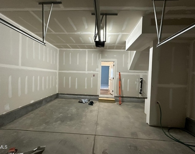 608 Gimari Drive - Photo Thumbnail 46