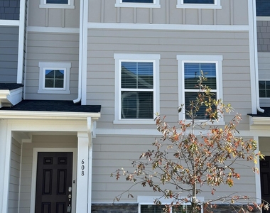 608 Gimari Drive - Photo Thumbnail 51