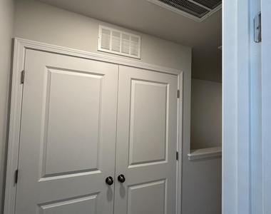 608 Gimari Drive - Photo Thumbnail 13