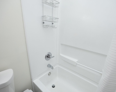 3017 Wedgedale Avenue - Photo Thumbnail 22