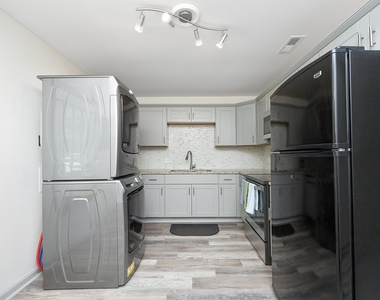 3017 Wedgedale Avenue - Photo Thumbnail 15