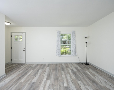 3017 Wedgedale Avenue - Photo Thumbnail 14