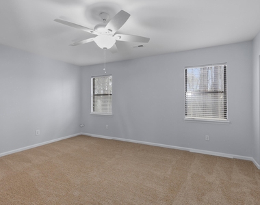 5702 3 Oaks Drive - Photo Thumbnail 13