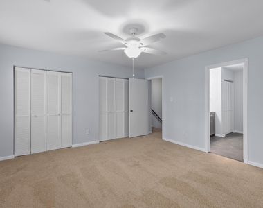 5702 3 Oaks Drive - Photo Thumbnail 15