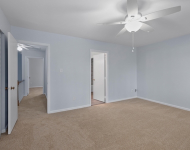 5702 3 Oaks Drive - Photo Thumbnail 14