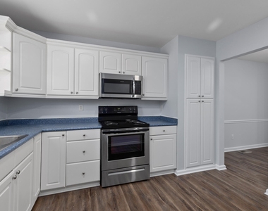 5702 3 Oaks Drive - Photo Thumbnail 3