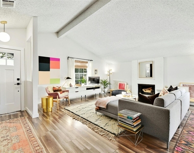 11010 Prairie Dove Cir - Photo Thumbnail 9