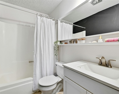 11010 Prairie Dove Cir - Photo Thumbnail 12