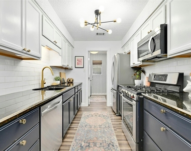 11010 Prairie Dove Cir - Photo Thumbnail 3