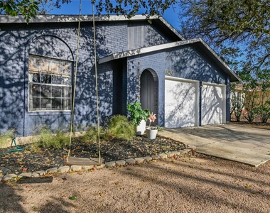 11010 Prairie Dove Cir - Photo Thumbnail 1