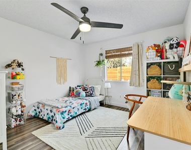 11010 Prairie Dove Cir - Photo Thumbnail 14