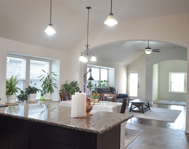 5632 Sabbia Dr - Photo Thumbnail 3