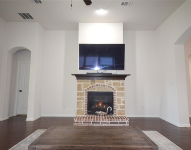5632 Sabbia Dr - Photo Thumbnail 15
