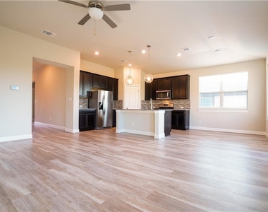 4004 Promontory Point Trl - Photo Thumbnail 1