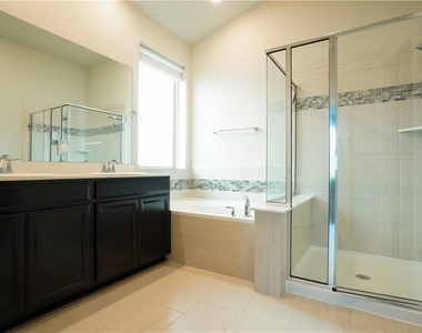 4004 Promontory Point Trl - Photo Thumbnail 6