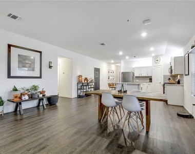 15400 Summer Ray Dr - Photo Thumbnail 9