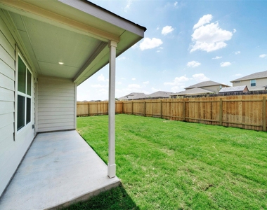 108 Montego St - Photo Thumbnail 26