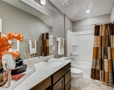 121 Kavanaugh St - Photo Thumbnail 22