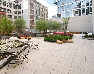 Copy of 505 West 37th Street, Unit 2710 - Photo Thumbnail 5