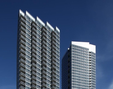Copy of 505 West 37th Street, Unit 2710 - Photo Thumbnail 11