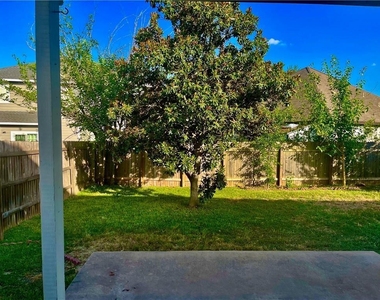 16831 Bailey Jean Dr - Photo Thumbnail 17