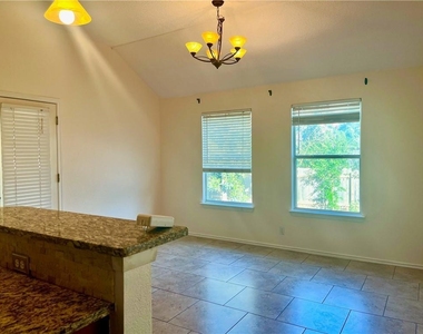 16831 Bailey Jean Dr - Photo Thumbnail 14