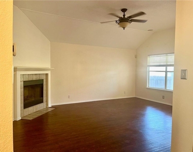 16831 Bailey Jean Dr - Photo Thumbnail 12
