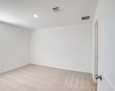 1133 Largemouth Ln - Photo Thumbnail 7