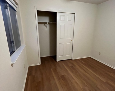 862 Latteridge Dr - Photo Thumbnail 19