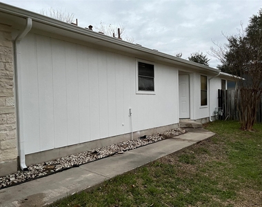 862 Latteridge Dr - Photo Thumbnail 3