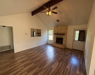 16307 Framingham Cir - Photo Thumbnail 5