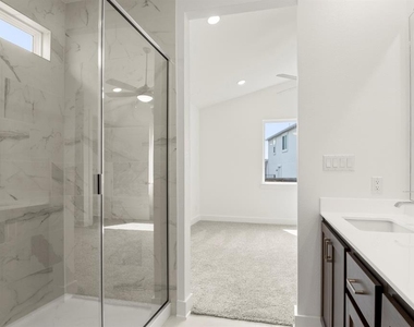 1012 Yaupon Holly Dr - Photo Thumbnail 23