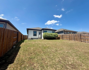 312 Ancellotta Way - Photo Thumbnail 12